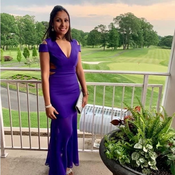 BCBG Ava cut out dress size 0 - Picture 4 of 4